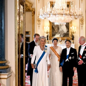 Et pendant ce dîner, il a fait une référence inattendue. 
La reine consort camilla, l'impératrice du Japon Masako, l'empereur du Japon Naruhito, le roi Charles III d'Angleterre arrivent au banquet d'état donné en l'honneur de la visite de l'empereur et l'impératrice au Royaume Uni. Buckingham Palace, Londres le 25 juin 2024. 