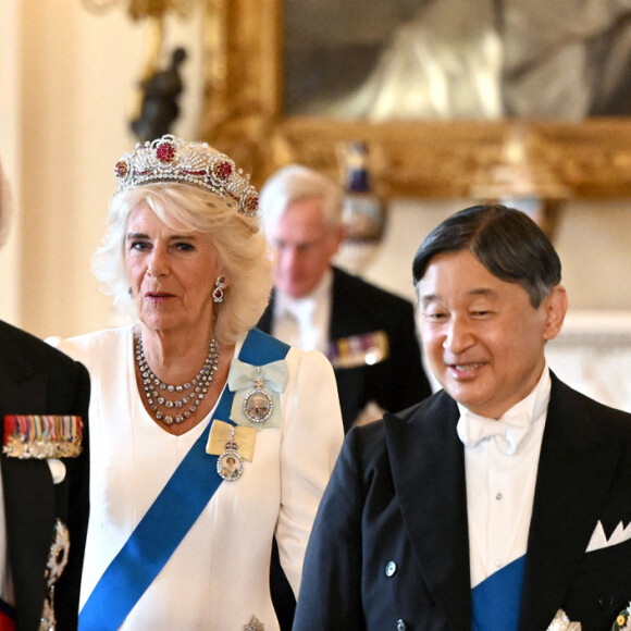 Une référence que personne attendait...
La reine consort camilla, l'impératrice du Japon Masako, l'empereur du Japon Naruhito, le roi Charles III d'Angleterre arrivent au banquet d'état donné en l'honneur de la visite de l'empereur et l'impératrice au Royaume Uni. Buckingham Palace, Londres le 25 juin 2024. 