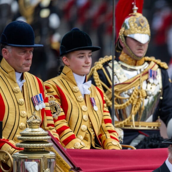 Le roi Charles III d'Angleterre et L'empereur du Japon Naruhito - Cérémonie d'accueil et trajet en calèche lors de la visite de l'empereur Naruhito du Japon à Londres le 25 juin 2024. © Photoshot / Panoramic / Bestimage 