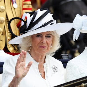 La reine consort Camilla et l'impératrice Masako du Japon - Cérémonie d'accueil et trajet en calèche lors de la visite de l'empereur Naruhito du Japon à Londres le 25 juin 2024. © Photoshot / Panoramic / Bestimage 