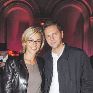 Ils sont toutefois parvenus à garder de très bonnes relations après leur divorce.Les journalistes français Isabelle Ferrari et Thomas Hugues assistent à la soirée de lancement du sixième tome de la saga Harry Potter écrit par J.K Rowling à l'Ecole des Beaux-Arts de Paris le 30 septembre 2005. Photo par Bruno Klein/ABACAPRESS.COM.