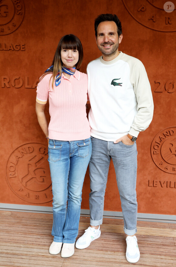 Delphine McCarty et son mari le chef pâtissier, Christophe Michalak au village (jour 10) lors des Internationaux de France de Tennis de Roland Garros 2022 à Paris, France, le 31 mai 2022. © Dominique Jacovides/Bestimage