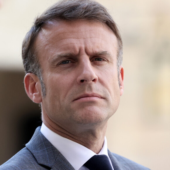 Toutefois, le chef de l'État a souhaité s'adresser aux Français : d'abord lors d'une conférence de presse, le 12 juin 2024, puis dans une intervention télévisée.
Le président de la République, Emmanuel Macron reçoit Jens Stoltenberg, secrétaire général de l'Otan, pour un entretien au palais de l'Élysée à Paris, le 24 juin 2024