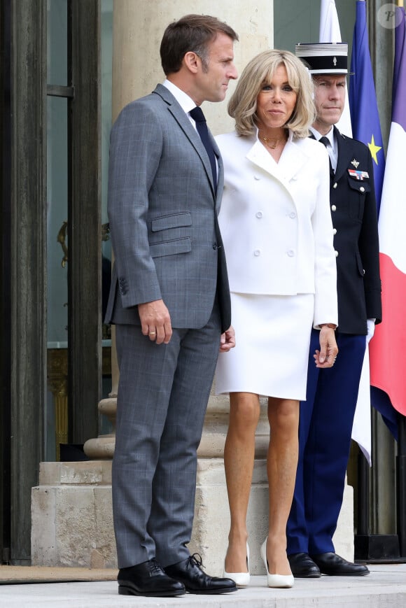 Le Président de la République française, Emmanuel Macron et la première dame Brigitte Macron reçoivent le Roi Abdallah II de Jordanie et la Reine Rania, pour un déjeuner de travail au Palais de l'Elysée à Paris, le 24 juin 2024. © Stéphane Lemouton / Bestimage 