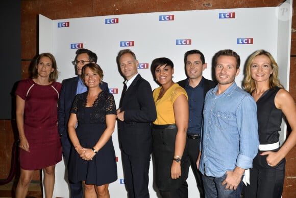 Claire Fournier,Adrien Borne,Pascale de la Tour du Pin, Bintily Diallo, Guillaume Woznica, Benjamin Cruard, Audrey Crespo-Mara lors du photocall de la conférence de rentrée de la chaine LCI à Boulogne Billancourt le 30 août 2017. © Coadic Guirec / Bestimage  