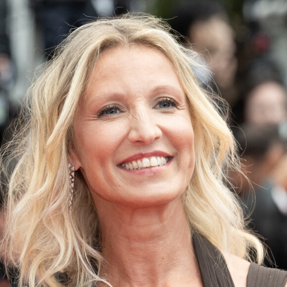Les deux célébrités se sont dit très inquiètes de l'avenir de notre biodiversité, et ne savent pas ce qu'elles vont laisser derrière elles...
Alexandra Lamy assiste à la projection du film "Le Deuxième Acte" et à la cérémonie d'ouverture du 77e Festival de Cannes au Palais des Festivals, le 14 mai 2024. David NIVIERE/ABACAPRESS.COM