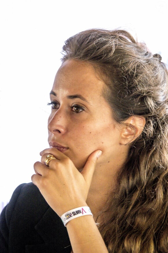 Clémence Guetté, députée (LFI) lors de la conférence de presse des députés LFI l pendant les AMFIS, université d'été du parti de gauche La France Insoumise, à Châteauneuf-sur-Isère, France le 26 août 2022. © Sandrine Thesillat/Panoramic/Bestimage