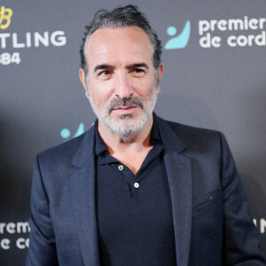  "Les gens savaient que Jean Dujardin s'était établi ici, mais personne n'est allé le crier sur les toits" a confié Caroline Frizon, directrice de l'agence qui a réalisé la transaction.
Jean Dujardin - Dîner de charité Breitling à la Samaritaine pour l'association "Premiers de Cordée" à Paris le 4 avril 2024.