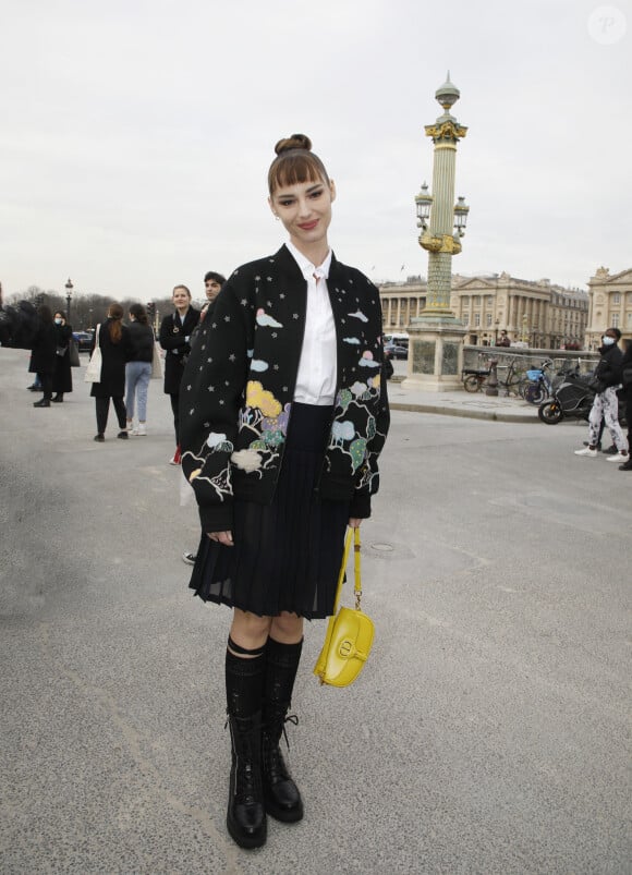 Louise Bourgoin au défilé Dior Femme Automne/Hiver 2022/2023 lors de la Fashion Week de Paris, France, le 1er mars 2022