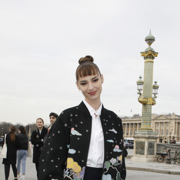 Louise Bourgoin au défilé Dior Femme Automne/Hiver 2022/2023 lors de la Fashion Week de Paris, France, le 1er mars 2022