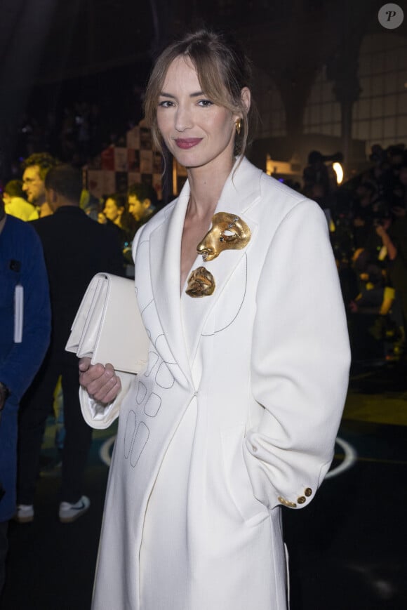 Louise Bourgoin au défilé de la maison AZ Factory PAP en hommage à Alber Elbaz au Carreau du Temple à Paris le 5 octobre 2021