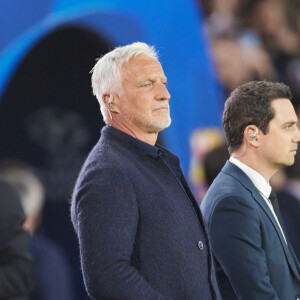 David Ginola - Célébrités dans les tribunes lors du quart de finale aller de Ligue des champions: Le PSG s'est incliné à domicile face au FC Barcelone (2-3) au Parc des Princes à Paris le 10 avril 2024. © Cyril Moreau/Bestimage