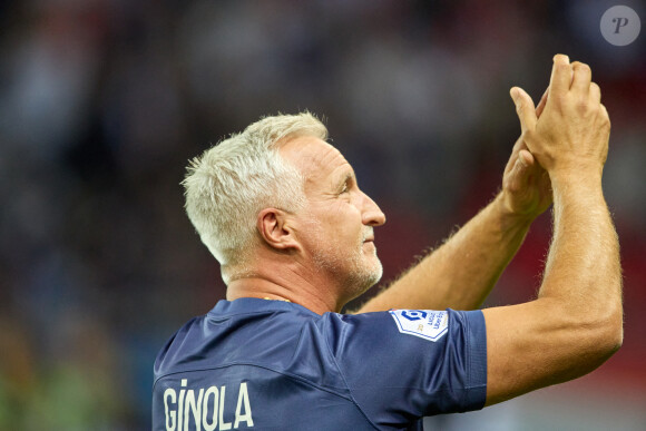 David Ginola - People au match de Ligue 1 Uber Eats "PSG -OM" au Parc des Princes à Paris le 16 octobre 2022. © Cyril Moreau/Bestimage