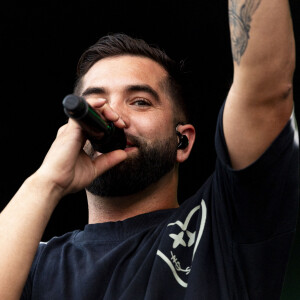 En compagnie de sa "meute". 
Kendji Girac en concert lors du Festival "Paris Paradis" au parc de la Villette à Paris le 10 septembre 2023