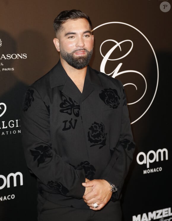 Kendji Girac au photocall de la 11ème édition de la soirée Global Gift Gala à l'hôtel Four Seasons George V à Paris. © Marc Ausset-Lacroix / Bestimage