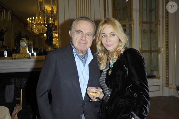 Guy Béart et sa fille Emmanuelle Béart à Paris le 27 novembre 2012