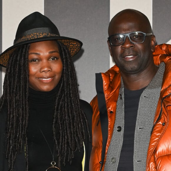 Exclusif - Kareen Guiock et Lilian Thuram - Photocall de l'avant-première du film "Les Trois Mousquetaires : D'Artagnan" aux Invalides à Paris le 21 mars 2023. © Guirec / Moreau / Jacovides / Bestimage