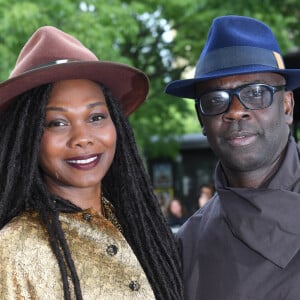 Lilian Thuram et sa compagne Kareen Guiock - Arrivées à la première cérémonie des Flammes, dédiée au rap au Théâtre du Châtelet à Paris. Le 11 mai 2023 © Veeren / Bestimage