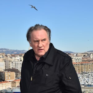 Gérard Depardieu durant le photocall organisé pour la présentation de la saison 2 de la série "Marseille" pour Netflix au Sofitel du Vieux Port à Marseille, le 18 février 2018. 8 nouveaux épisodes qui seront diffusés à partir du 23 février. © Bruno Bebert / Bestimage