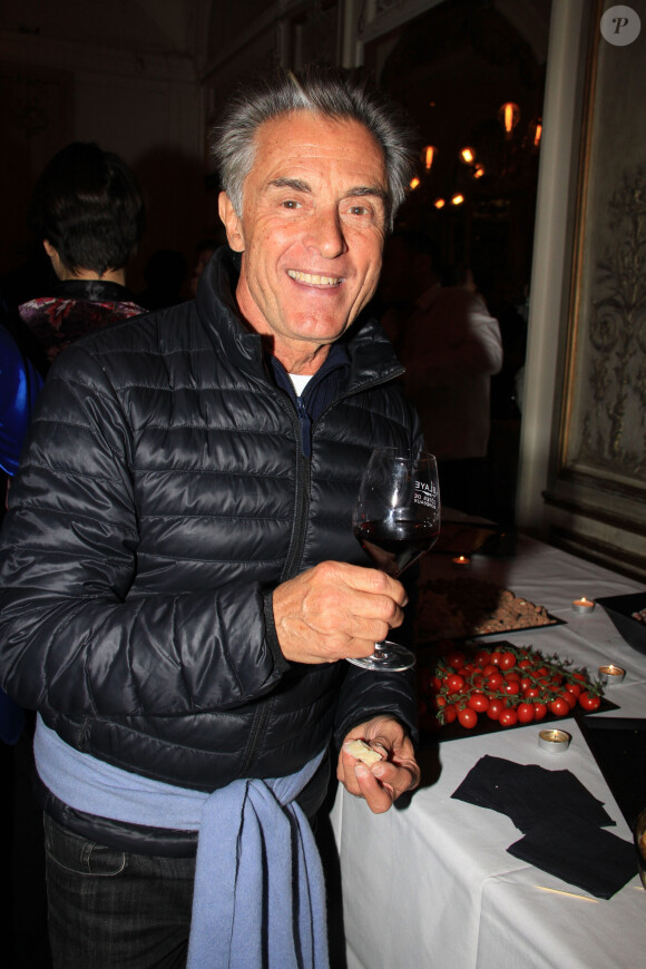 Exclusif - Gérard Holtz - 130ème représentation de la pièce "Le génie du vin" au théâtre du Gymnase à Paris le 30 octobre 2019. © Philippe Baldini/Bestimage