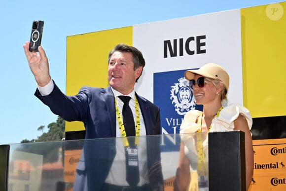 Christian Estrosi, le maire de Nice, et sa femme Laura Tenoudji ont donné le départ de la 20ème étape entre Nice et le Col de la Couillole lors de la 111ème édition du Tour de France, sur le port de Nice, le 20 juillet 2024. © Bruno Bebert/Bestimage 