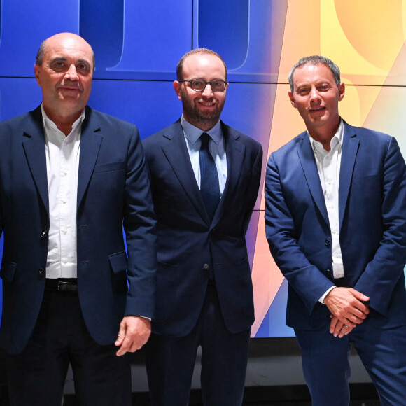 Hervé Beroud, Arthur Dreyfuss et Marc-Olivier Fogiel - Conférence de rentrée 2022/2023 BFM TV à Paris le 6 septembre 2022. © Coadic Guirec/Bestimage 