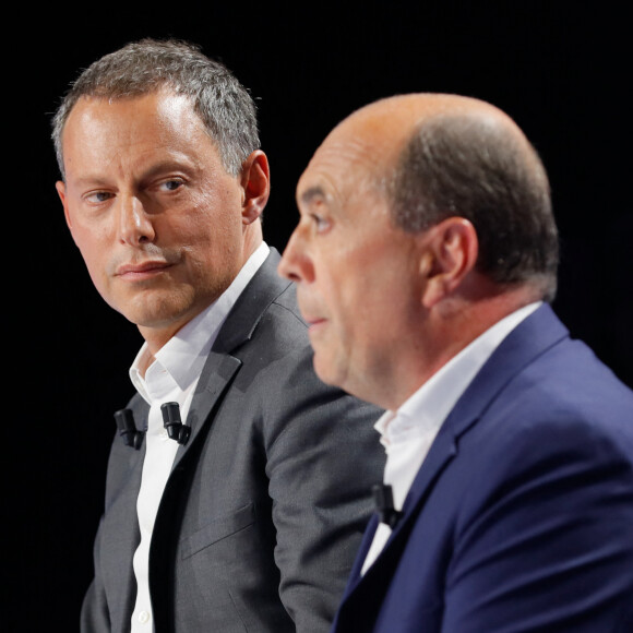 Semi-exclusif - Marc-Olivier Fogiel (directeur général de BFMTV), Hervé Beroud (directeur général délégué de Altice Média, chargé de l' information et du sport) - Conférence de presse de rentrée de BFMTV saison 2021/2022 à l'Altice Campus à Paris, France, le 25 août 2021. © Christophe Clovis/Bestimage 