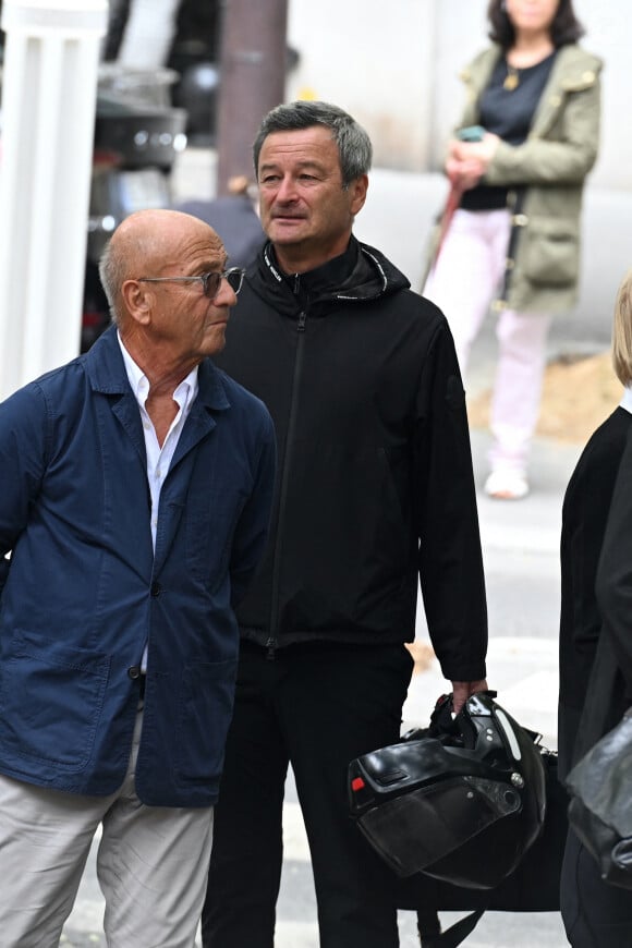 Olivier Schultheis - Arrivées aux obsèques de Nonce Paolini en l'église Saint-Honoré-d'Eylau, 66 bis, avenue Raymond-Poincaré à Paris, France, le 23 juillet 2024.