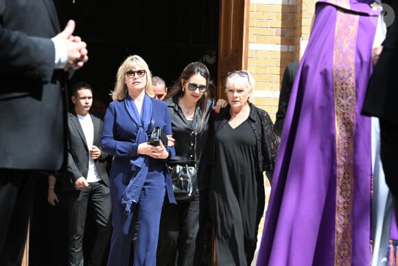 Catherine Falgayrac (femme du défunt), famille et proche - Sorties des obsèques de Nonce Paolini en l'église Saint-Honoré-d'Eylau, 66 bis, avenue Raymond-Poincaré à Paris, France, le 23 juillet 2024.