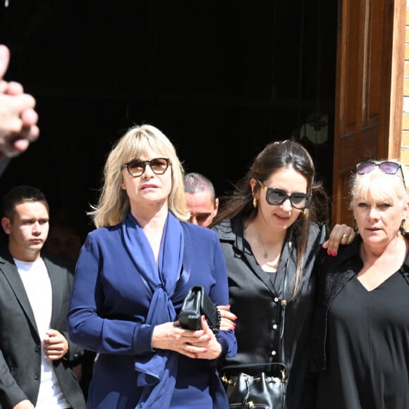 Catherine Falgayrac (femme du défunt), famille et proche - Sorties des obsèques de Nonce Paolini en l'église Saint-Honoré-d'Eylau, 66 bis, avenue Raymond-Poincaré à Paris, France, le 23 juillet 2024.