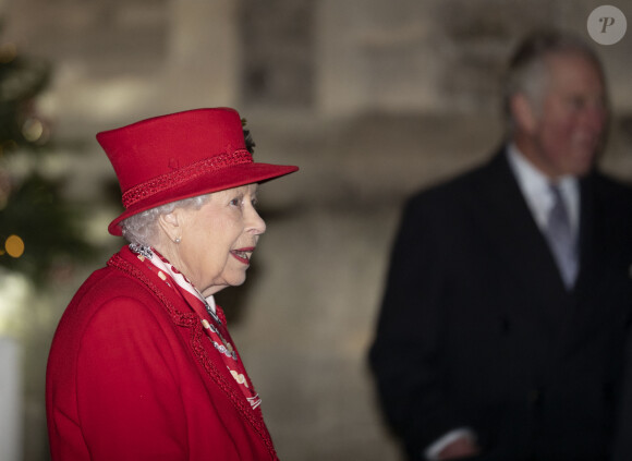 La reine Elisabeth II d'Angleterre - La famille royale se réunit devant le chateau de Windsor pour remercier les membres de l'Armée du Salut et tous les bénévoles qui apportent leur soutien pendant l'épidémie de coronavirus (COVID-19) et à Noël le 8 décembre 2020. 