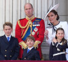 Mais à en croire le magazine "Hello", le futur roi d'Angleterre a dernièrement touché le jackpot !
Le prince George, le prince Louis, la princesse Charlotte, le prince William, prince de Galles et Catherine Kate Middleton, princesse de Galles - Les membres de la famille royale britannique au balcon du Palais de Buckingham lors de la parade militaire "Trooping the Colour" à Londres le 15 juin 2024 © Julien Burton / Bestimage 