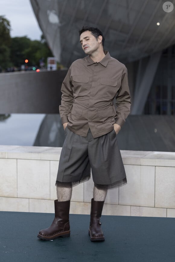 Nicolas Maury - Photocall du dîner "Prelude pour les JO" à la Fondation Vuitton à Paris, France, le 25 juillet 2024. © Olivier Borde/Bestimage