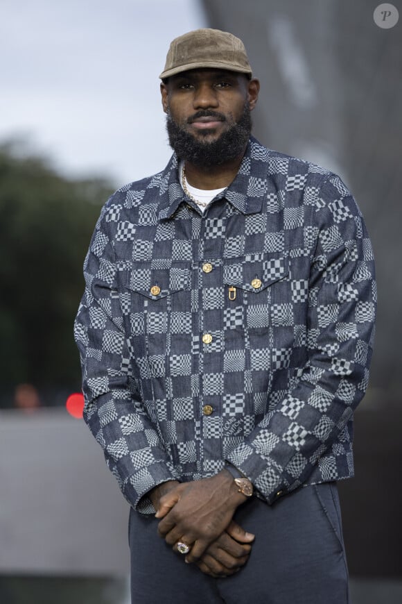 LeBron James - Photocall du dîner "Prelude pour les JO" à la Fondation Vuitton à Paris, France, le 25 juillet 2024. © Olivier Borde/Bestimage