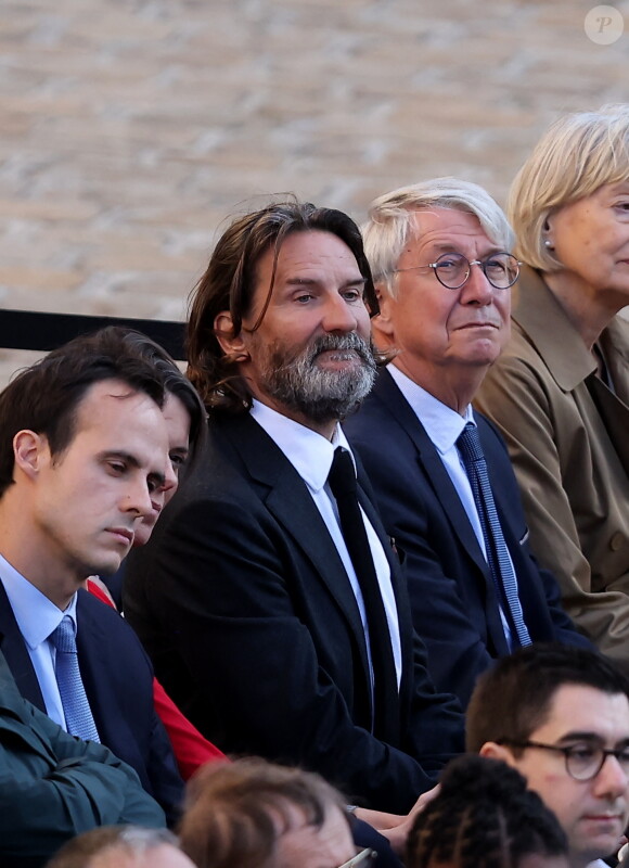 Info - Frédéric Beigbeder placé en garde à vue à Pau - Frédéric Beigbeder lors de l'hommage à Hélène Carrère d'Encausse aux Invalides à Paris le 3 octobre 2023. © Dominique Jacovides / Bestimage 