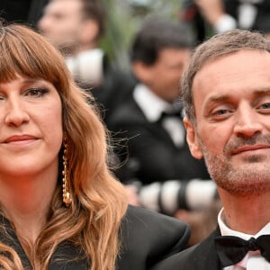 Daphné Bürki et Augustin Trapenard lors de la cérémonie d'ouverture du 77ème Festival de Cannes à Cannes, le 14 mai 2024. Julien Reynaud/APS-Medias/ABACAPRESS.COM