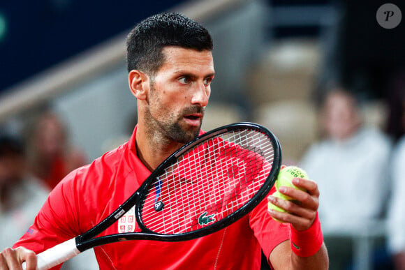 "L'une des raisons est pour ma vie privée", explique Novak Djokovic
 
Novak Djokovic au Stade Roland-Garros. © Yegor Aleyev/TASS/Bestimage