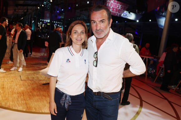 Avec son épouse Nathalie Péchalat
Exclusive - Nathalie Pechalat et Jean Dujardin au Club France, La Grande Halle de la Villette, durant les JO de Paris 2024. Photo by Jerome Dominé/ABACAPRESSCOM