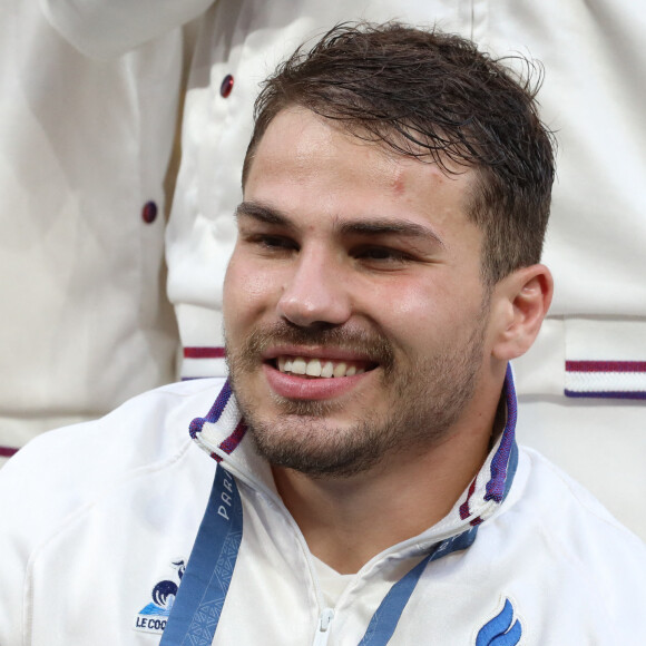 Antoine Dupont sacré champion olympique en rugby à 7 aux Jeux olympiques de Paris 2024 le 27 juillet 2024 au Stade de France. (Credit Image: © Mickael Chavet/ZUMA Press Wire)