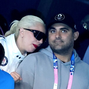 Avec qui elle vient de se fiancer
Lady Gaga et son fiancé Michael Polansky assistent à la victoire de Léon Marchand sur 400 m 4 nage lors des Jeux Olympiques de Paris 2024 (JO) à Paris La Defense Arena à Nanterre le 28 juillet 2024. © Dominique Jacovides-Pierre Perusseau/Bestimage 