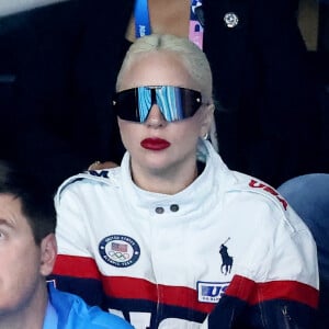 Lady Gaga et son fiancé Michael Polansky assistent à la victoire de Léon Marchand sur 400 m 4 nage lors des Jeux Olympiques de Paris 2024 (JO) à Paris La Defense Arena à Nanterre le 28 juillet 2024. © Dominique Jacovides-Pierre Perusseau/Bestimage 