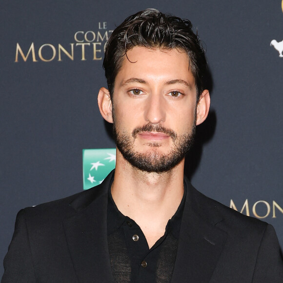 Un lien de parenté totalement insoupçonné !
Exclusif - Pierre Niney lors de l'avant-première du film "Le Comte de Monte-Cristo" au Grand Rex © Coadic Guirec / Olivier Borde / Bestimage 