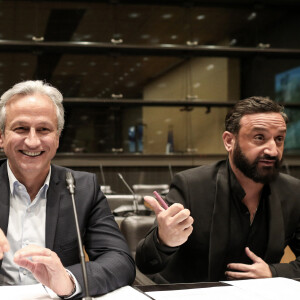 Lionel Stan et Cyril Hanouna - Le producteur de télévision français L.Stan et l'animateur de télévision français C.Hanouna lors d'une séance devant la commission d'enquête parlementaire sur l'attribution des fréquences TV, à l'Assemblée nationale à Paris le le 14 mars 2024. © Stéphane Lemouton / Bestimage