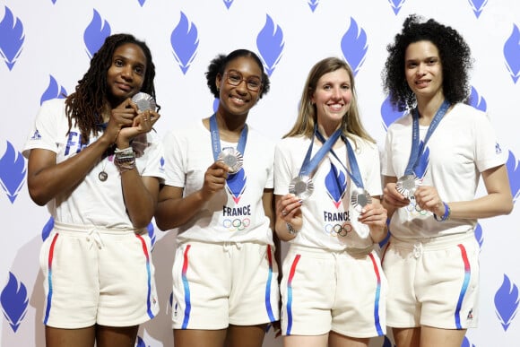 Marie Florence Candassamy, Coralie Vitalis, Auriane Mallo Breton et Alexandra Louis Marie - L'équipe de France d'escrime féminine, médaillée d'argent, au Club France à Paris, lors des Jeux Olympiques Paris 2024. Le 31 juillet 2024 © Stéphane Lemouton / Bestimage 