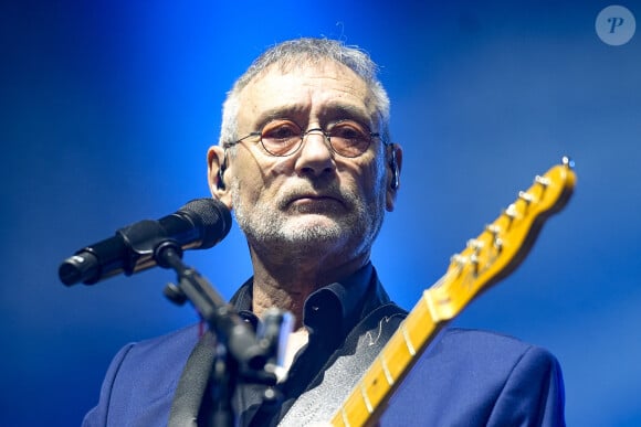 Mais à ce jour, son fidèle acolyte continue de lui rendre hommage au travers de son groupe "L'Héritage Goldman".
Michael Jones lors du concert l'Héritage Goldman qui revisite les plus grandes chansons de Jean-Jacques Goldman à Lyon, le 03/03/24. Photo Sandrine Thesillat