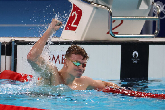 July 31, 2024, Paris, Ile de France, France: Leon Marchand (France) in the menâ€™s 200-meter breaststroke final during the Paris 2024 Olympic Summer Games at Paris La DÃ©fense Arena. (Credit Image: © David G. McIntyre/ZUMA Press Wire)