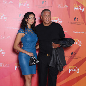 Le message est clair !
Samy Naceri et sa compagne Sofia Athena - Soirée des nominés de la "Golden Nymph Party" lors de la 63ème édition du Festival de télévision de Monte-Carlo au Monte-Carlo Bay Hotel & Resort à Monaco le 17 juin 2024. © Denis Guignebourg/BestImage 