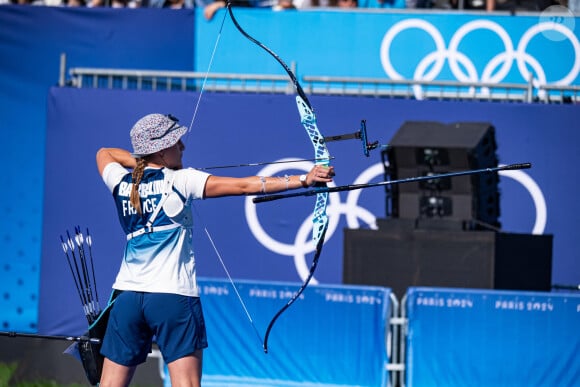 Lisa Barbelin a remporté la médaille de bronze en tir à l'arc et rapporte ainsi la 38e médaille à la France dans ces Jeux Olympiques
Lisa Barbelin (FRA) - Tir a l'Arc par Equipes femme