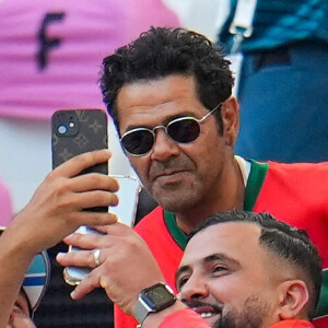Jamel Debbouze et son fils Léon assistent à la demi-finale de football entre le Maroc et l'Espagne (1-2) lors des Jeux Olympiques de Paris2024 (JO) le 5 aout 2024.