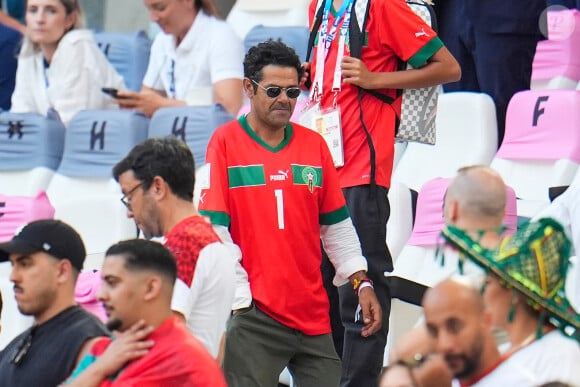 Jamel Debbouze et son fils Léon assistent à la demi-finale de football entre le Maroc et l'Espagne (1-2) lors des Jeux Olympiques de Paris2024 (JO) le 5 aout 2024.